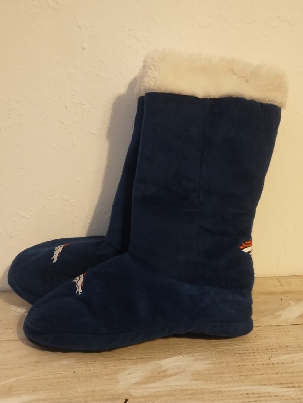 Fuzzy Boot Slippers with White Trim blue broncos good condition women's size XL